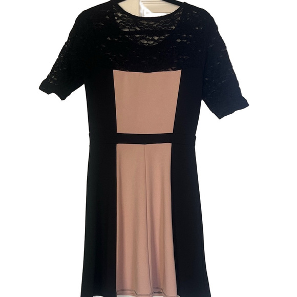 Black and Pink Lace Color Block Dress | Sz 10 - Picture 6 of 7